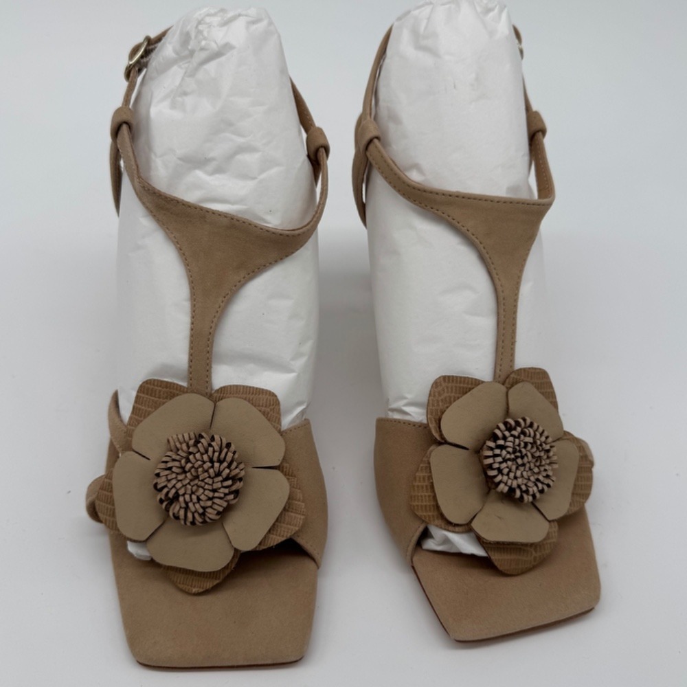 Donald Pliner Floral T-Strap Heels Square Toe‎ Occasion Sandals